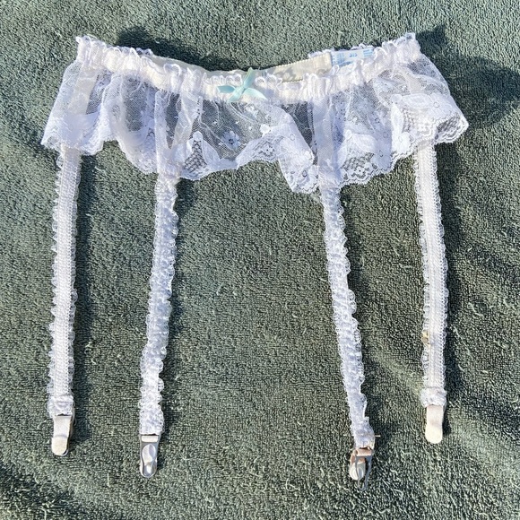 Other - Vintage Union Made Garter Belt Lingerie Pinup OS White Floral Lace Delicate Sexy